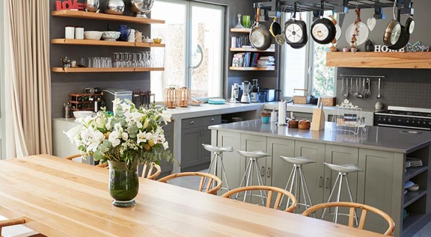 How to Choose the Right Glass Kitchen Cabinet